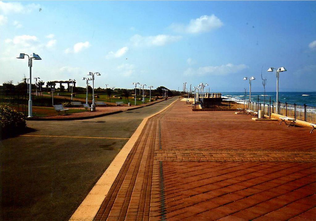 Ga'aton Motel Nahariya Esterno foto