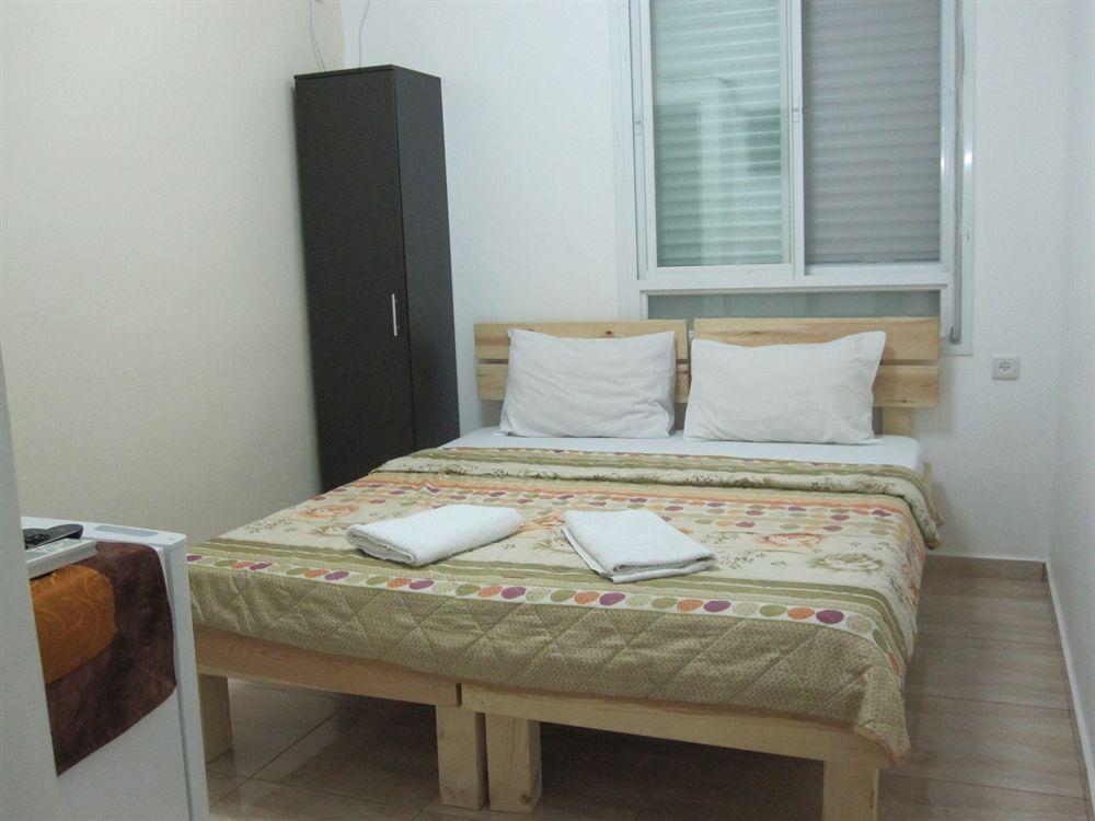 Ga'aton Motel Nahariya Esterno foto