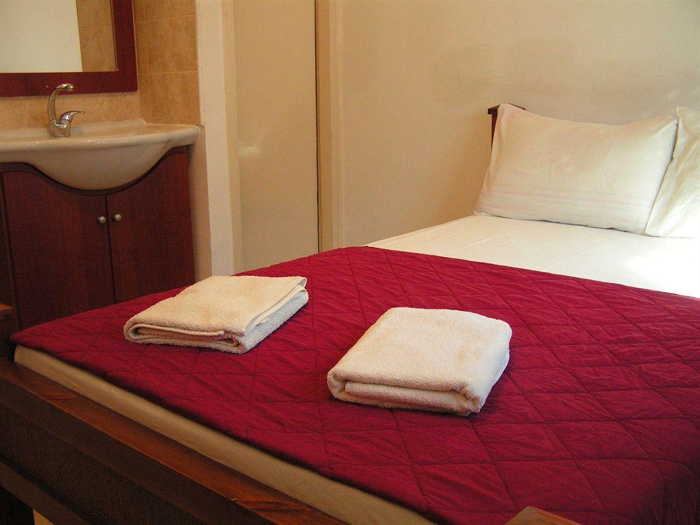 Ga'aton Motel Nahariya Esterno foto