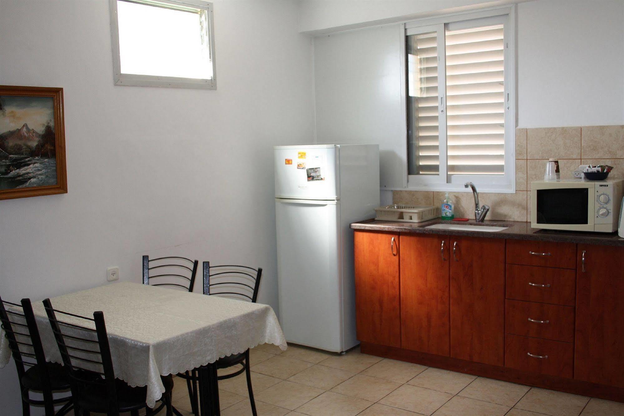 Ga'aton Motel Nahariya Esterno foto