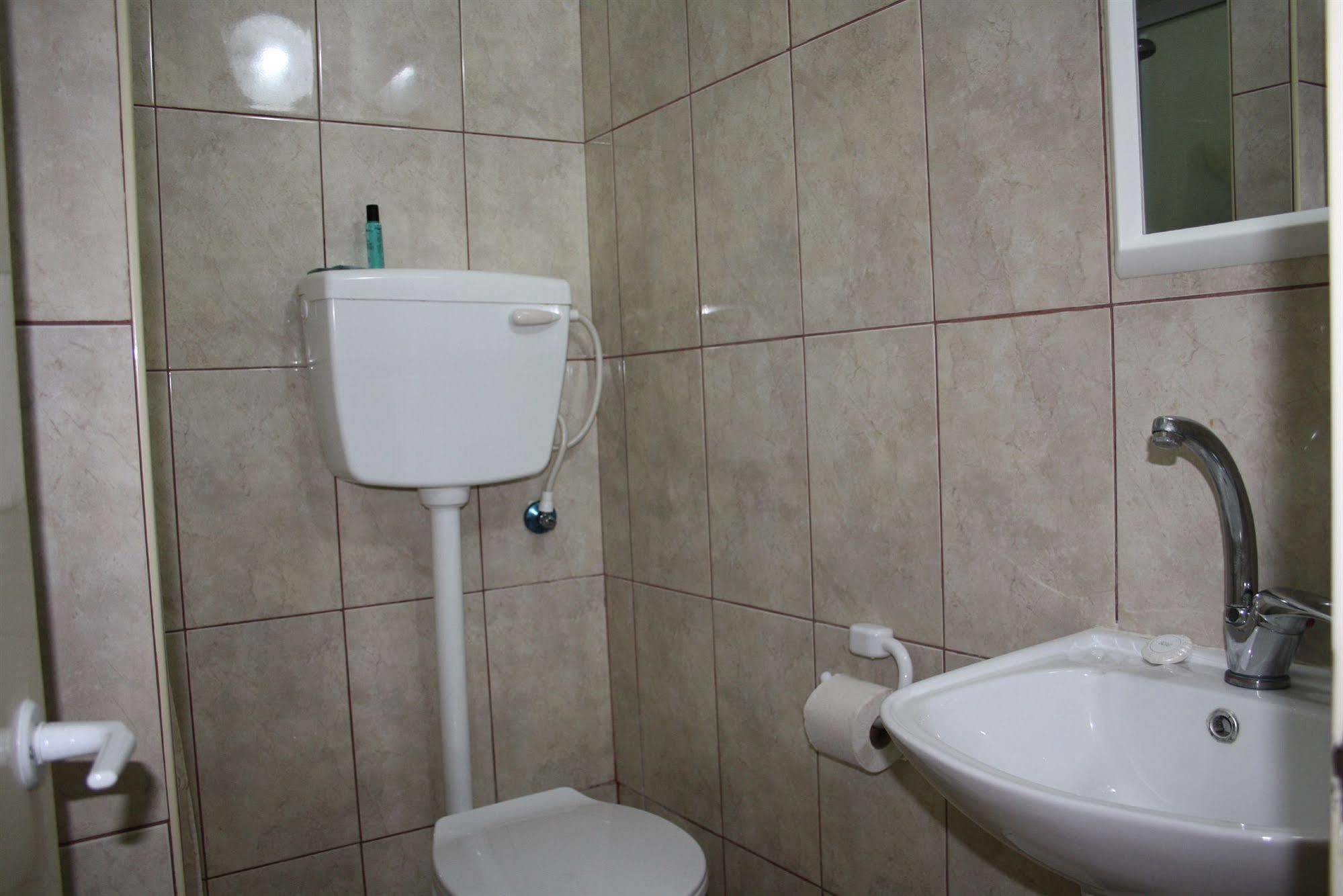 Ga'aton Motel Nahariya Esterno foto