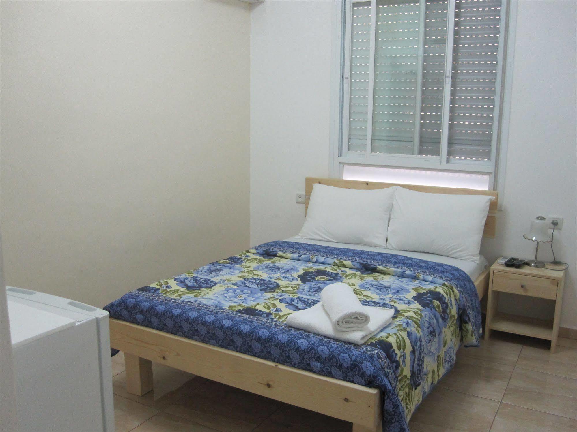 Ga'aton Motel Nahariya Esterno foto