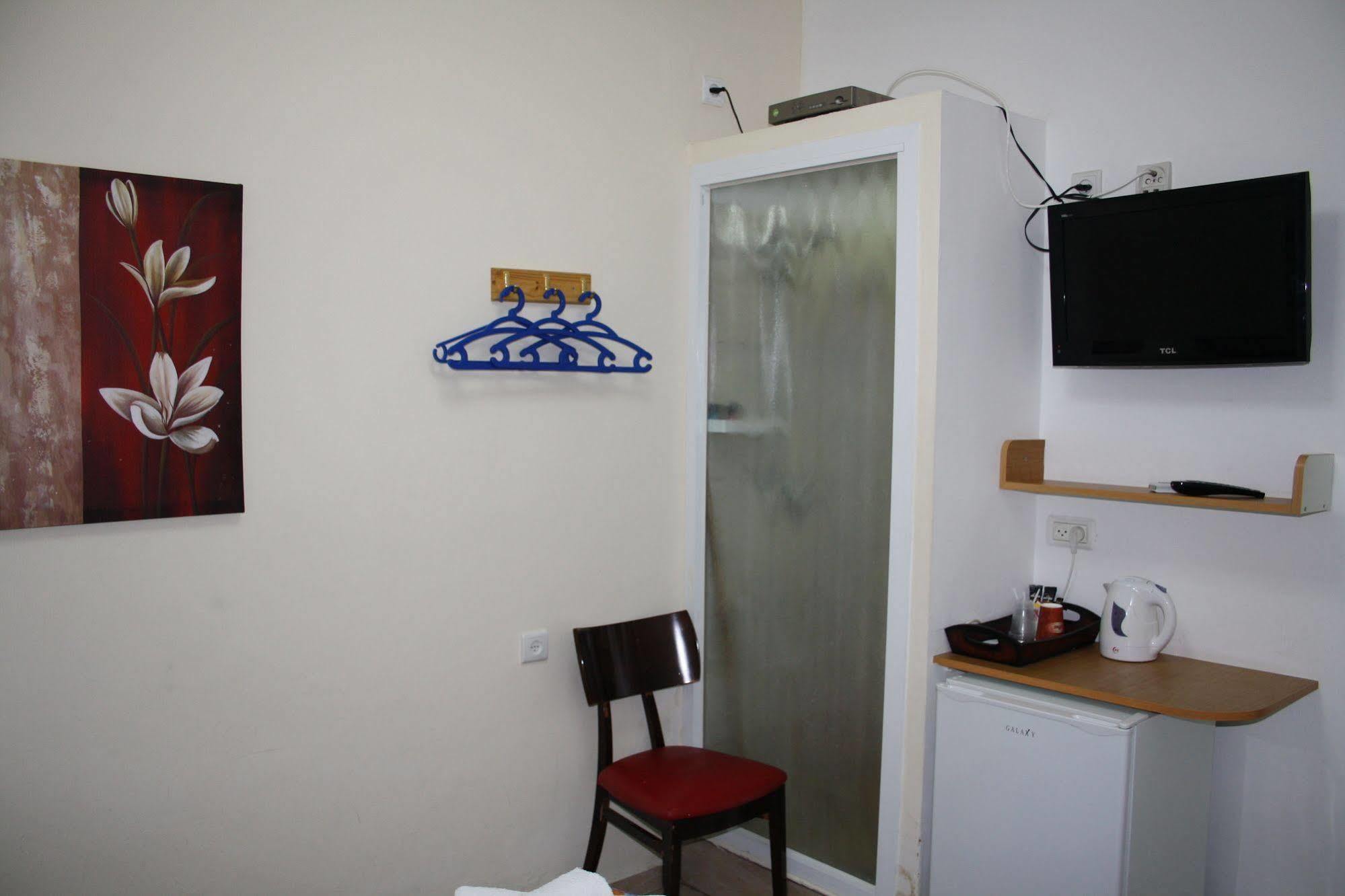 Ga'aton Motel Nahariya Esterno foto