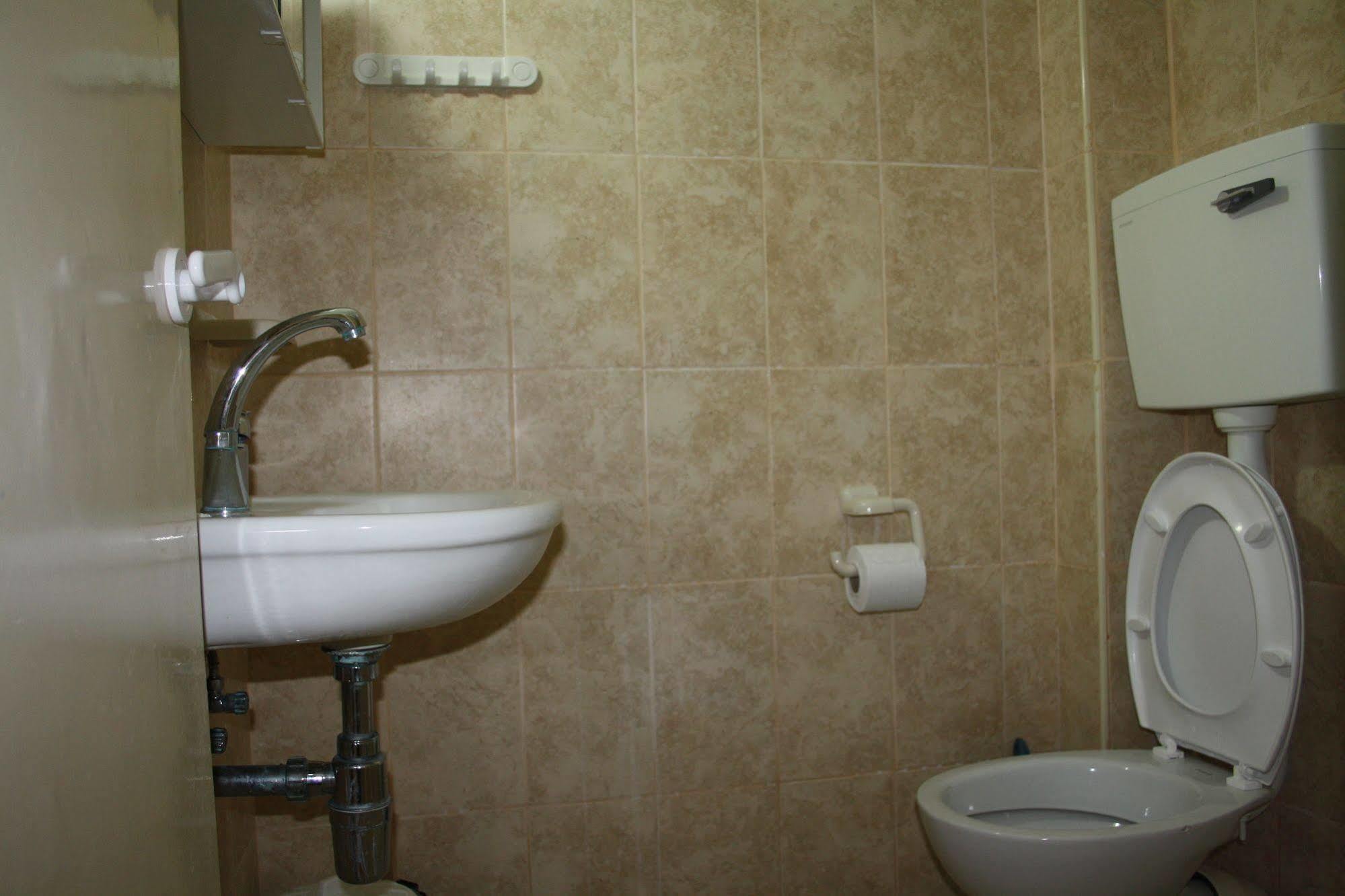 Ga'aton Motel Nahariya Esterno foto