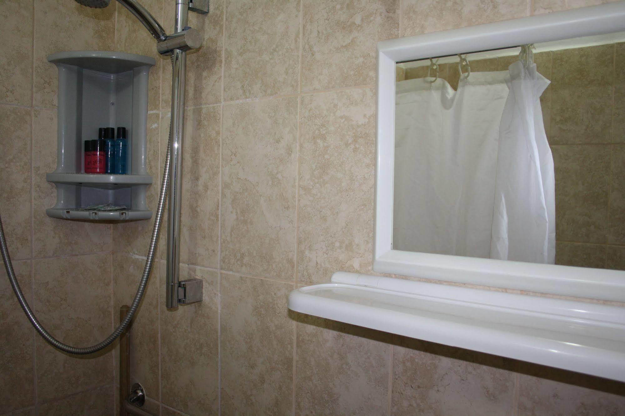 Ga'aton Motel Nahariya Esterno foto